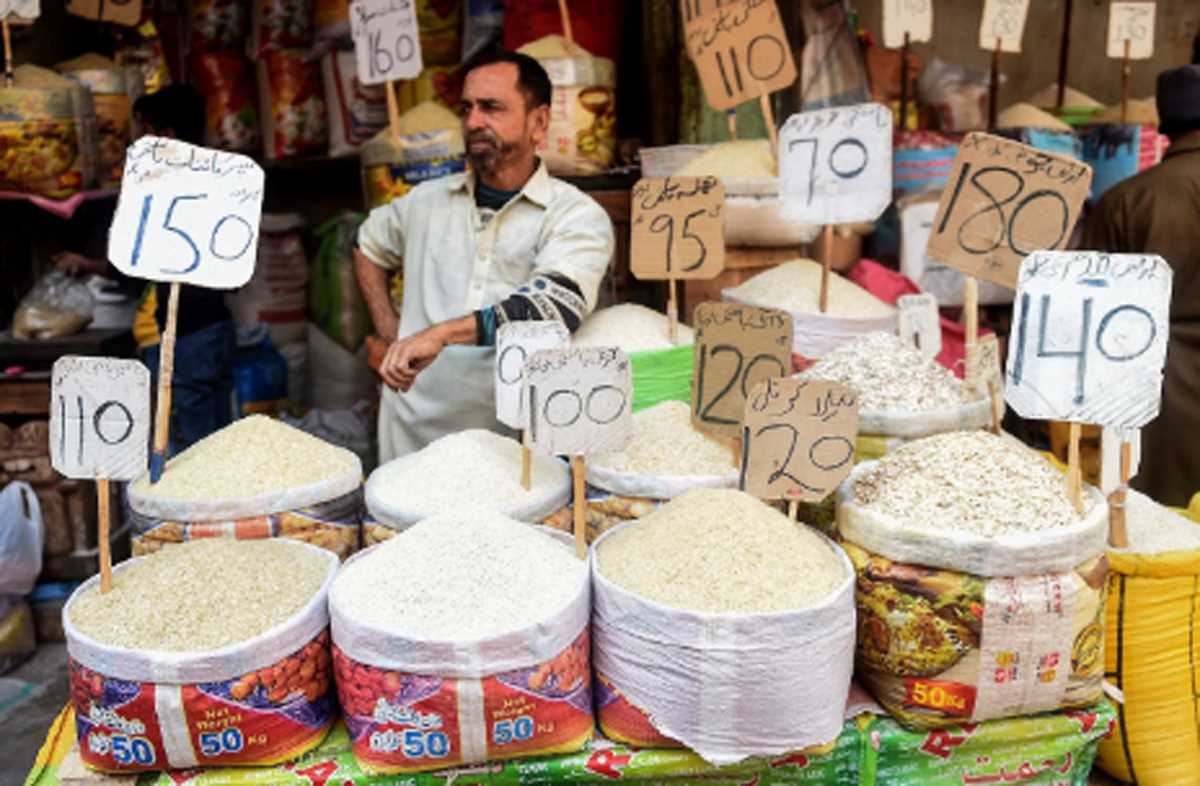 ईंधन, बिजली की ऊंची कीमतों के बीच पाकिस्तान में खुदरा महंगाई दर 31.4 प्रतिशत पर पहुंची